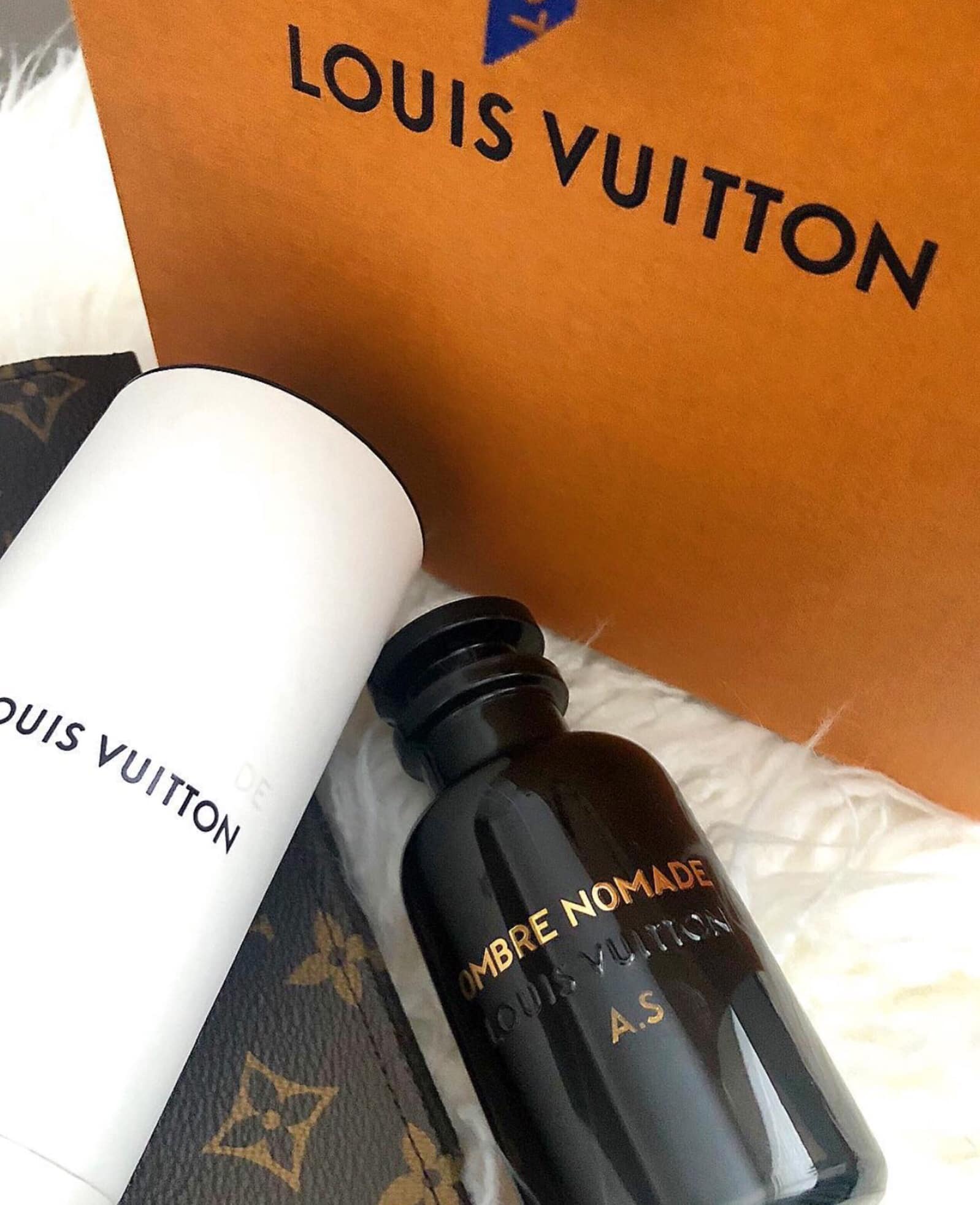 Nước Hoa Louis Vuitton Ombre Nomade Chính Hãng Giá Tốt